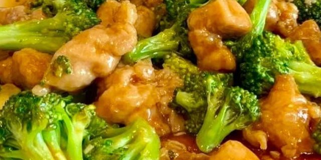 Chicken w/ Broccoli