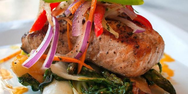 Victoria Lac Salmon