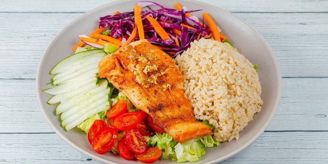 Pescatarian Salad