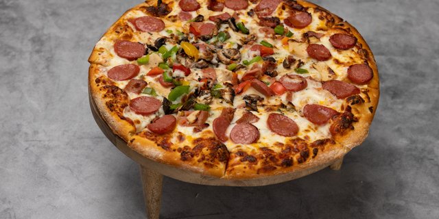 Large Combination Pizza