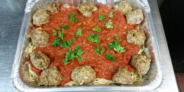 Pasta w/ Meatballs Tray