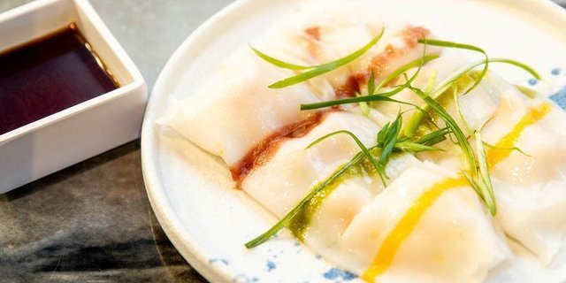 Rainbow Prawn Rice Crepe