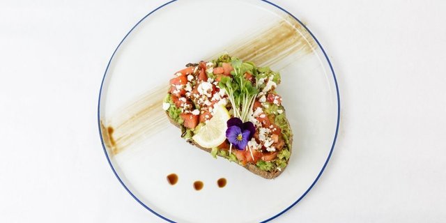 Smashed Avo On Toast