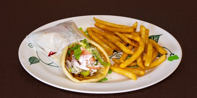 Beef Gyro Combo w/ Fries