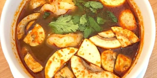 Tom Yum Noodle Soup