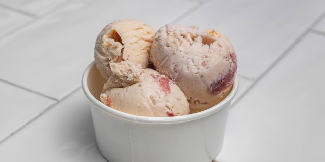 Strawberry Ice Cream
