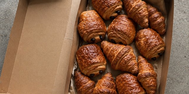 Croissant & Pain Au Chocolat
