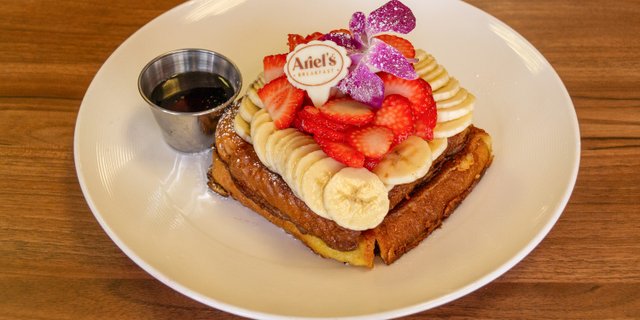 Banana & Strawberries French Toast