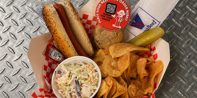 Hot Dog Lunch Box