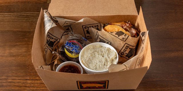 Pulled Pork Plate Boxed Lunch