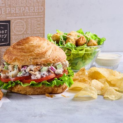 Tuna on Harvest Sandwich Lunch Box w/ Salad & Chips