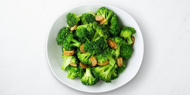 Broccoli W/ Garlic