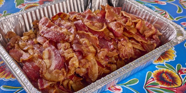 Applewood-Smoked Pork Bacon