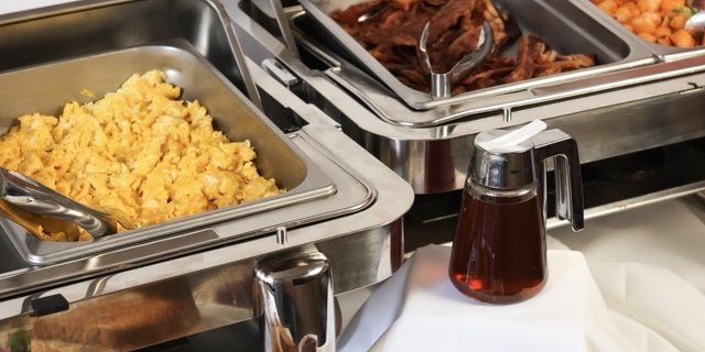 City's Hot Breakfast Package