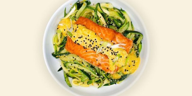 Wild Salmon Creamy Zoodles Bowl