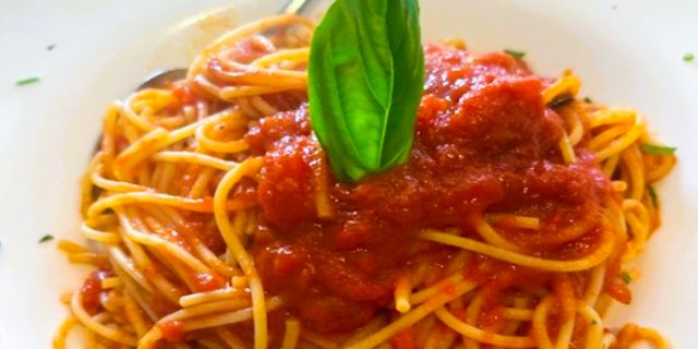 Spaghetti Marinara Tray