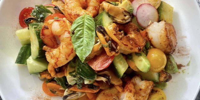 Build-Your-Own Fresh Fusion Bowls