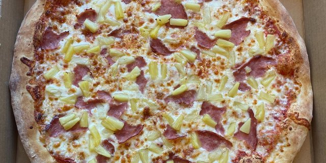 Hawaiian Pizza