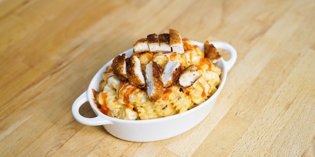 Buffalo Chicken Mac & Cheese