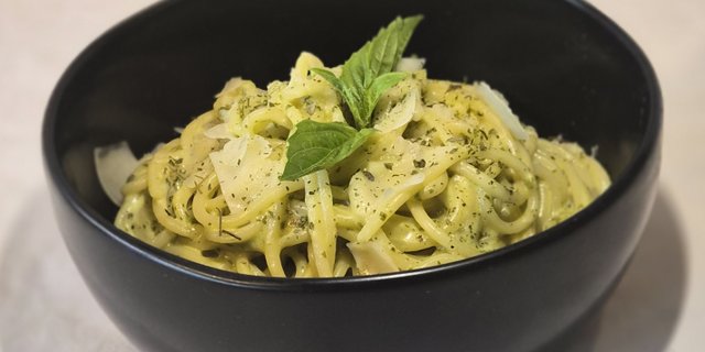 Pesto & Cream