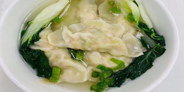 Bok Choy Shrimp Dumpling Soup