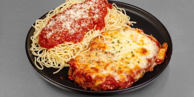 Chicken Parmigiana w/ Spaghetti