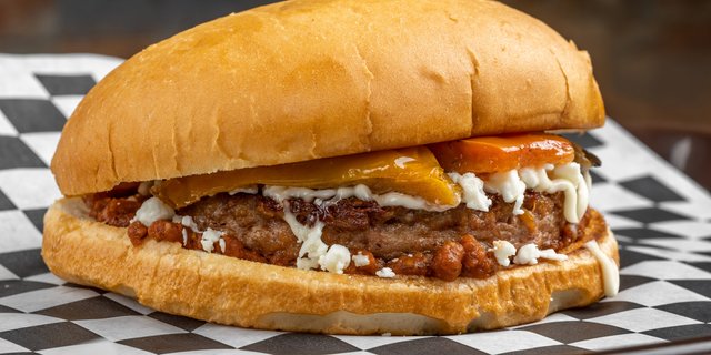 Quarterback V-Burger