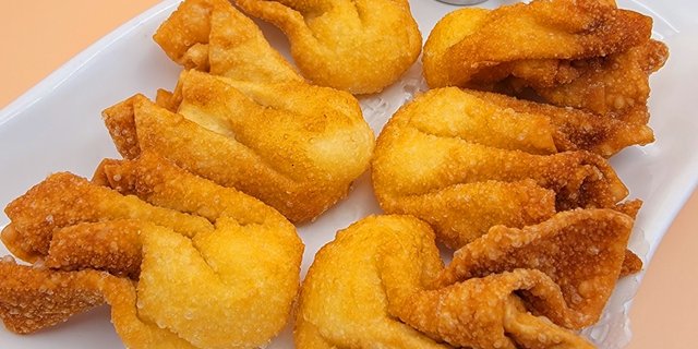 Crab Rangoon