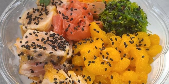 Sesame-Seared Salmon Poke Bistro Bowl Boxed Lunch