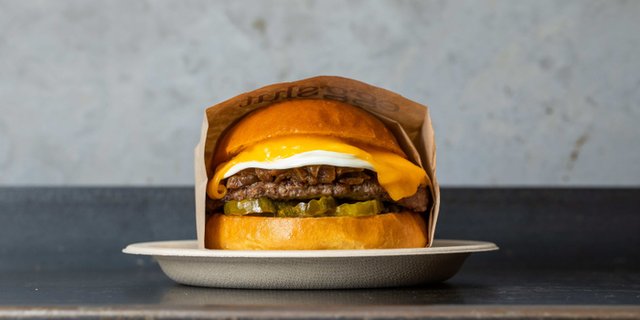 Wagyu Breakfast Cheeseburger