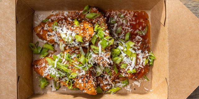 Boneless Orange-U-Glad-We-Made-This Wings