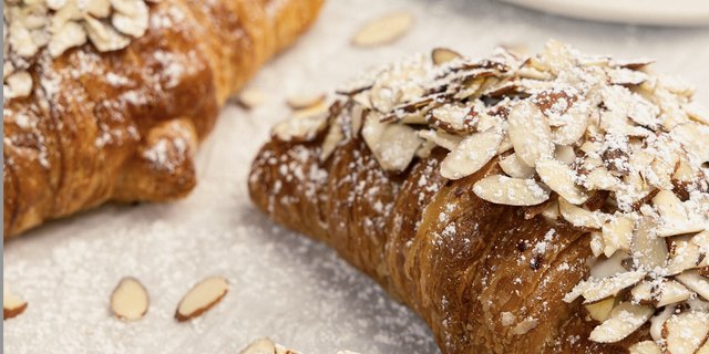 Almond Croissant