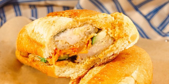 Tender Fish Fillet Banh Mi