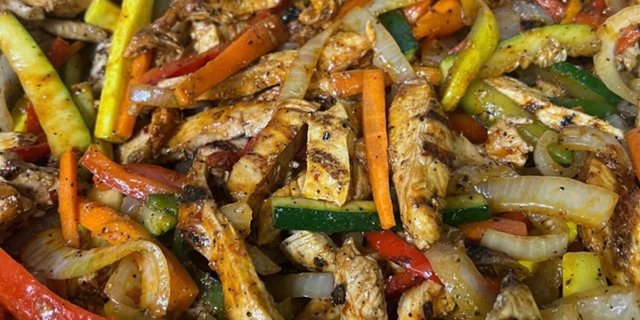 Grilled Chicken Fajita Tray