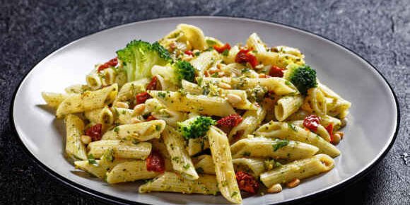 Penne w/ Broccoli & Sun-Dried Tomatoes