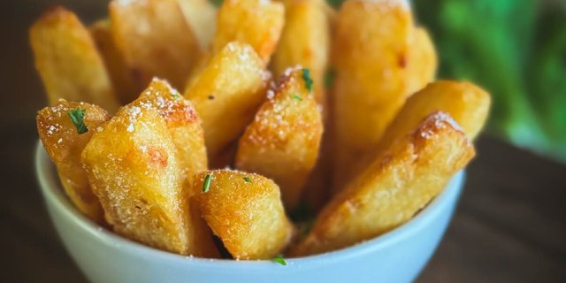 Crispy Yuca Fries