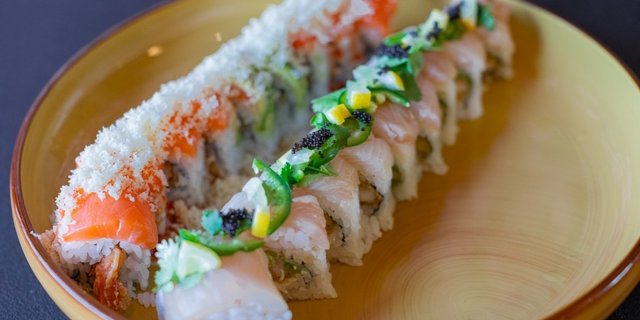 Large Chopfuku Signature Rolls Patter