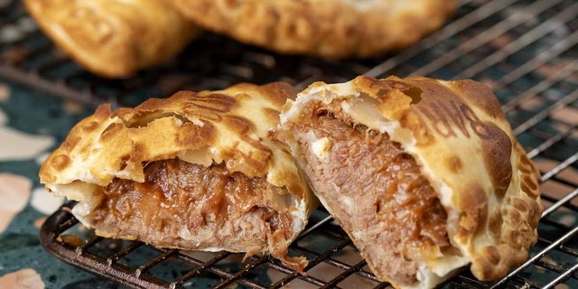 BBQ Beef Empanada