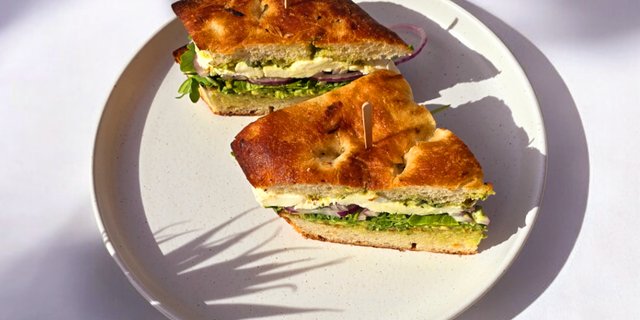 Caprese Sandwich