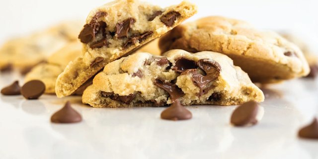 Chocolate Chip Full-Size Catering Cookies