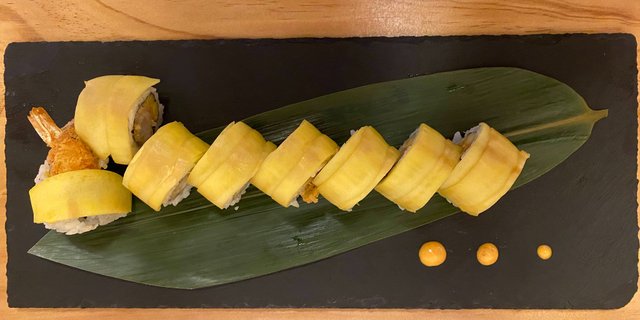 Sweet Mango Roll