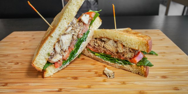 Lunch Sandwich Platter & Chips