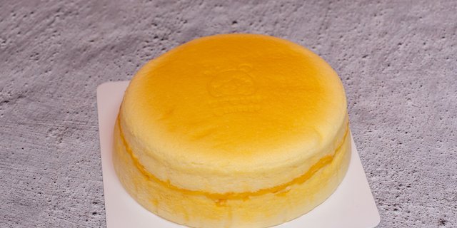 Salted Egg Yolk Cheesecake