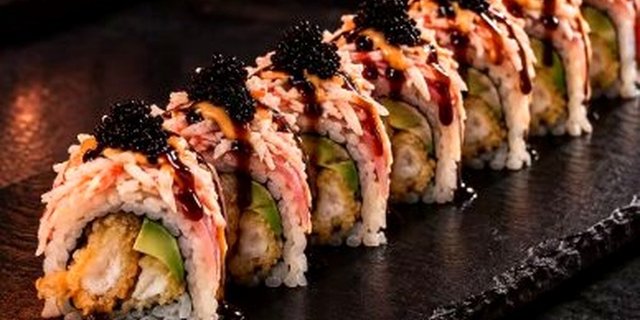 Black & Pink Roll