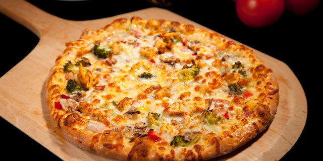 Blackened Chicken Pizza