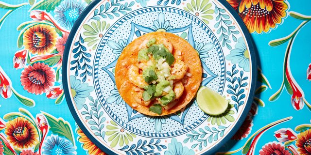 Garlic Butter Gulf Prawn Tacos