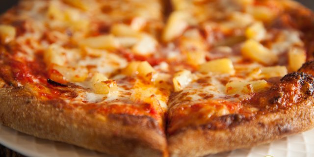 Hawaiian Pizza