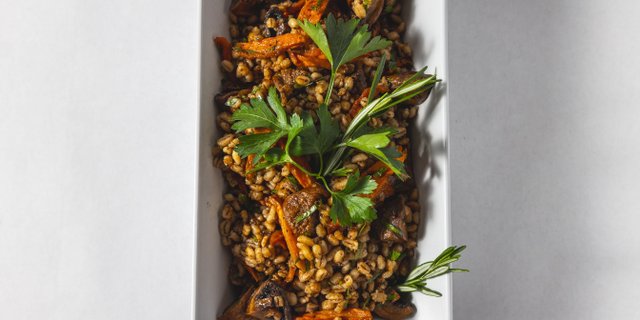 Roasted Barley, Mushrooms & Carrots Salad