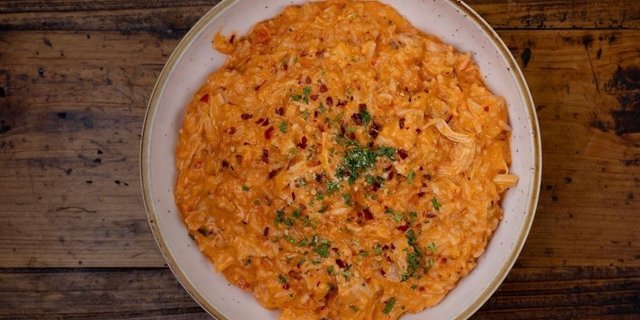 Chicken & Spicy Vodka Sauce Rice Tray