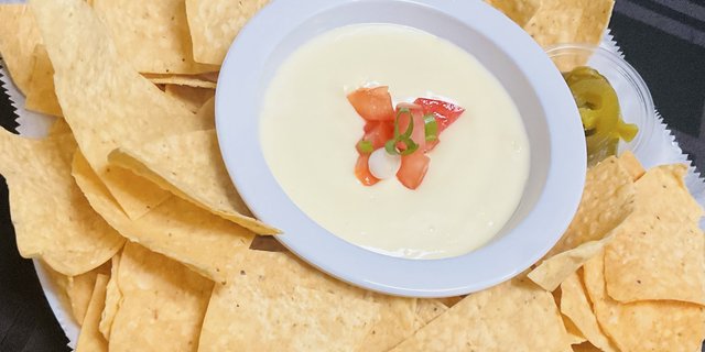 Chips & Queso Blanco Dip